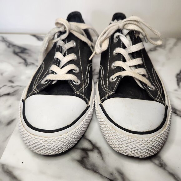 AIR WALK WOMENS WHITE & DENIM BLACK FLAT SNEAKERS SIZE 8 LOAFERS - Picture 2 of 12